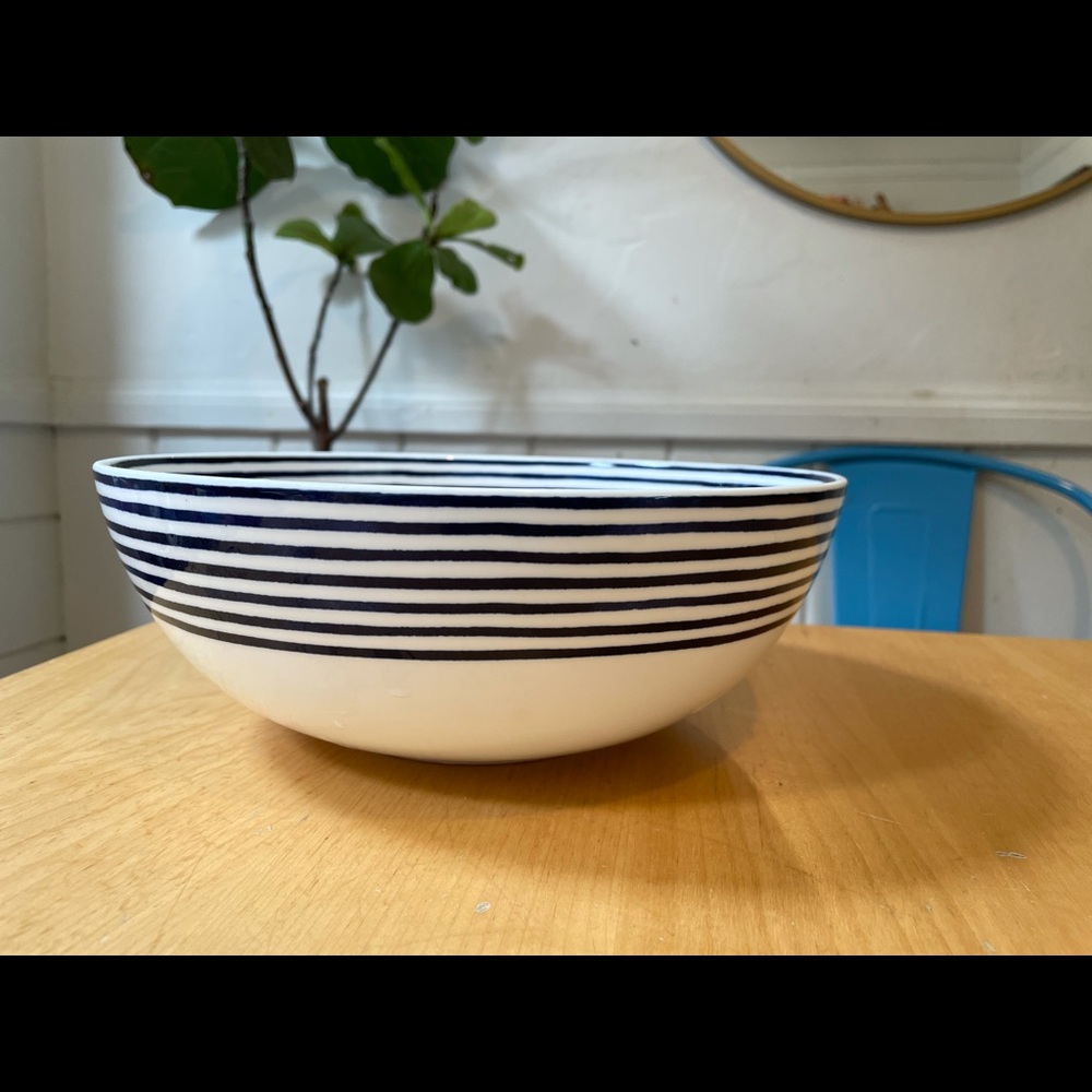 ⭐️SOLD⭐️ Kate spade Charlotte street Lenox bowl